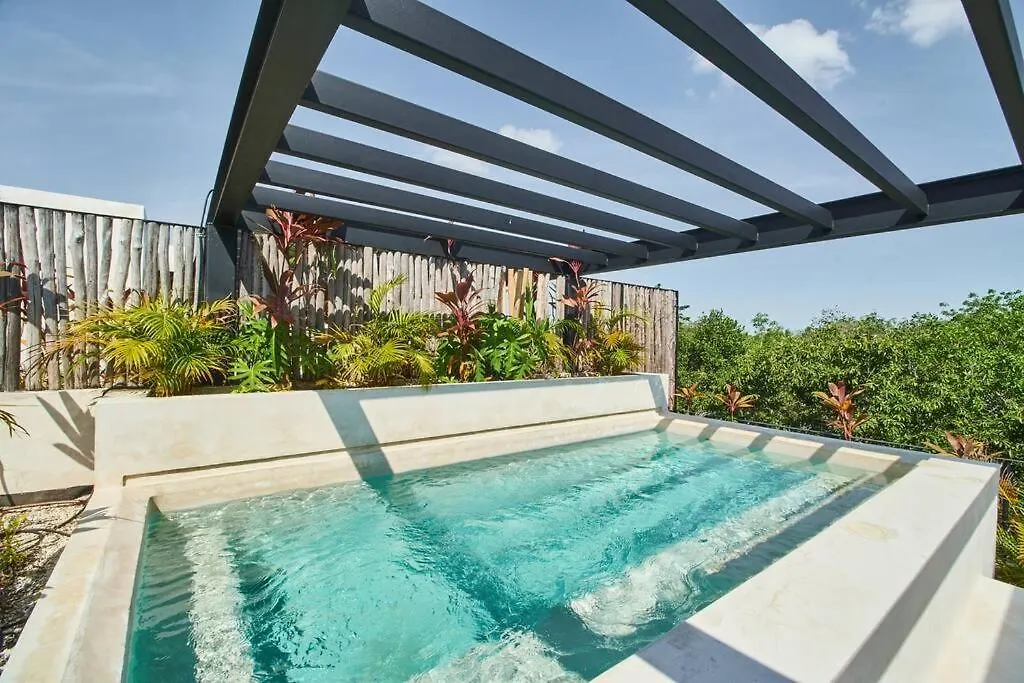 Nuuch Classy Ph W/ Private Pool/Rooftop, Aldea Zama Tulum Apartment